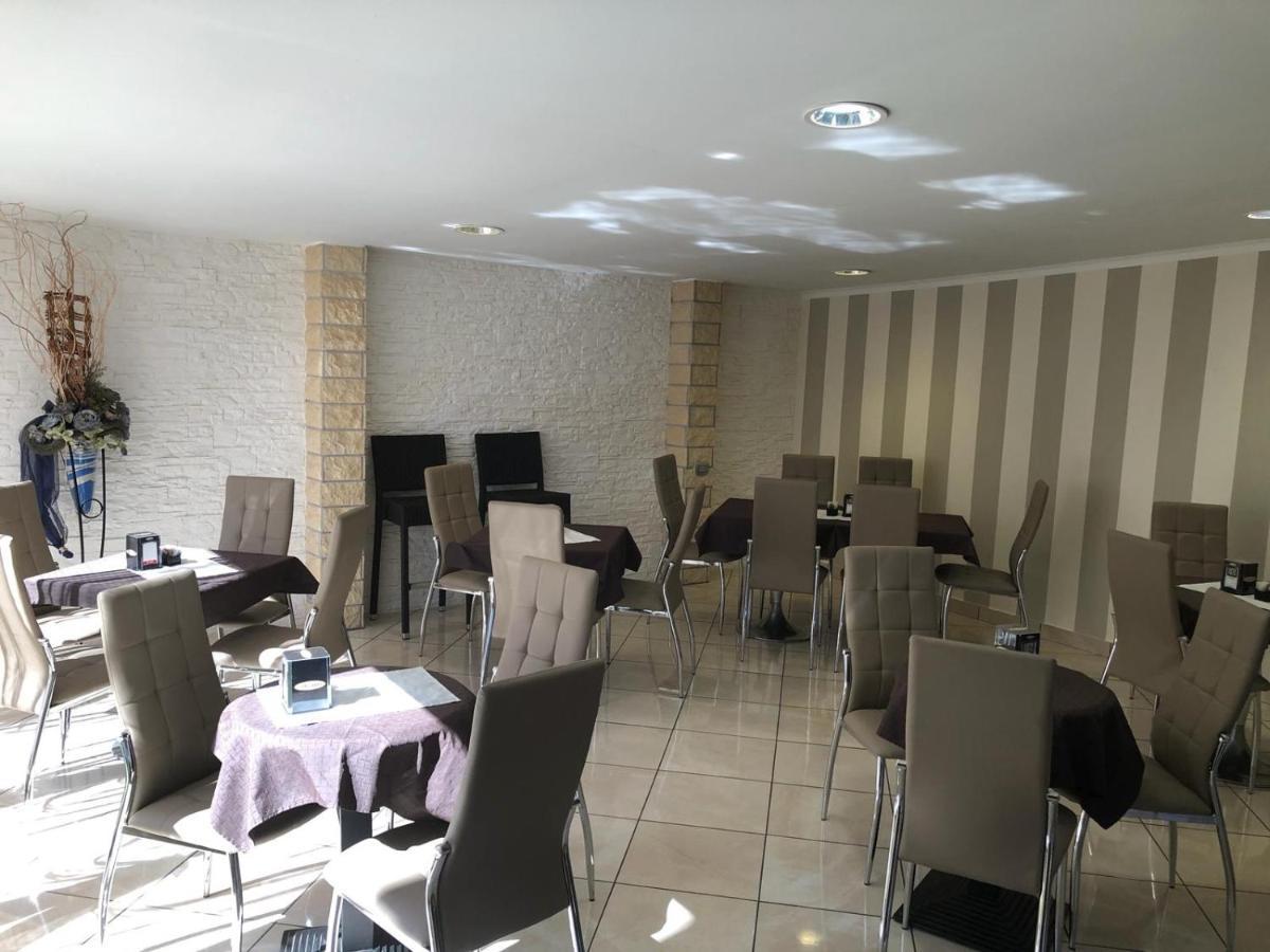 B&B Ramses Uta Luaran gambar