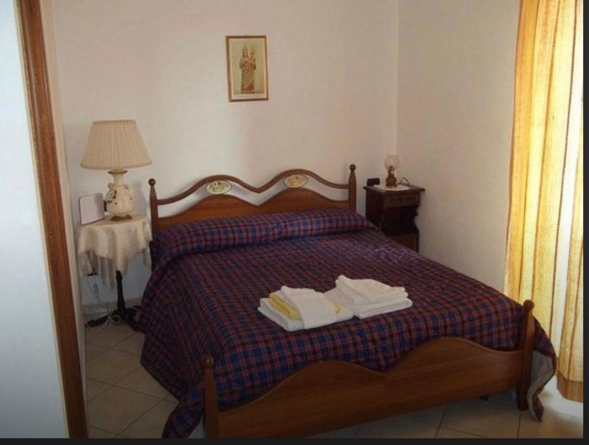 B&B Ramses Uta Luaran gambar